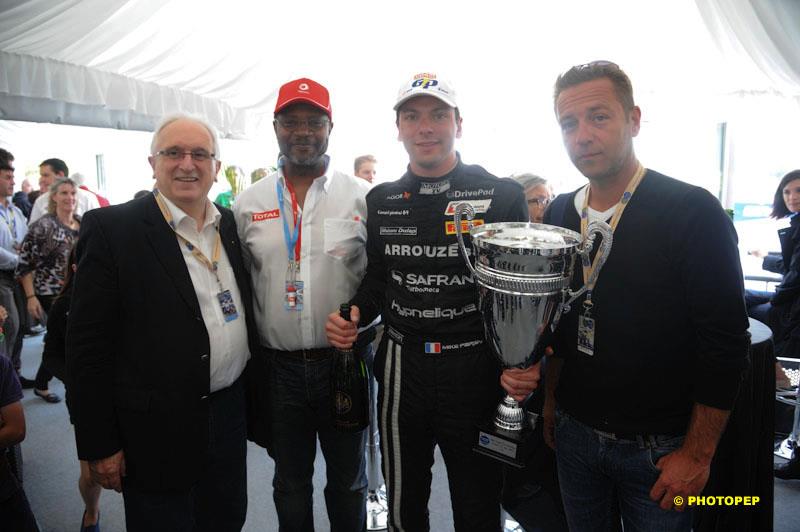 Mike Parisy remporte le Grand Prix de Pau électrique 2012 TOTAL Pau